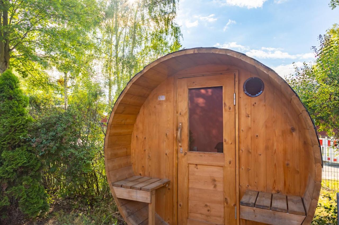 Gemutliches Tinyhouse Bungalow Mit Kamin & Sauna Am See Joachimsthal Exterior photo